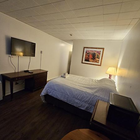 The Brunswick Hotel Complex Parry Sound Eksteriør billede